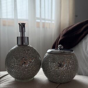 bebe Silver Mosaic Bath Accessory Set